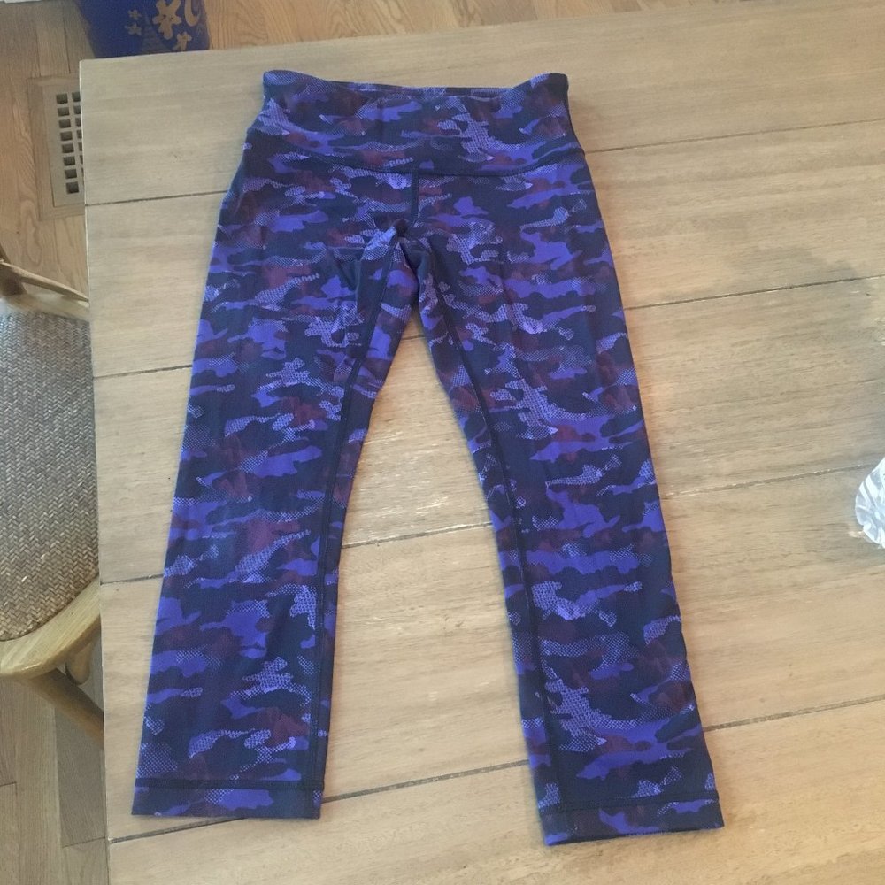 Lululemon Athletica Cropped Leggings Sz 4
